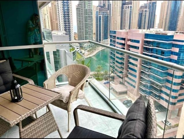 Marina View With Pool, Gym, Tennis Court, 5 Mins To Beach Дубай Экстерьер фото